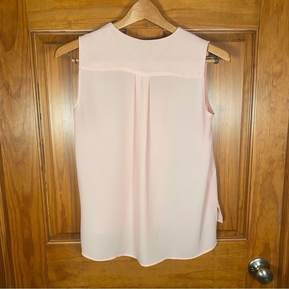 Ann Taylor Petite Baby Pink Sleeveless Ruffled Tank Top - Picture 4 of 6